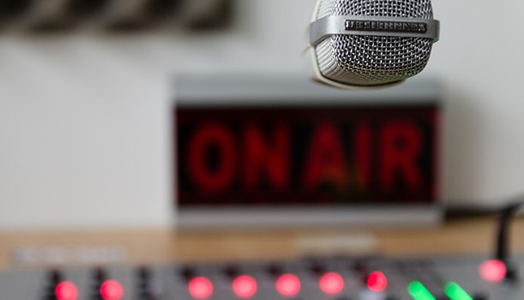 Quick tips: recording voice feedback in Turnitin Recording Voice Feedback- Microphone